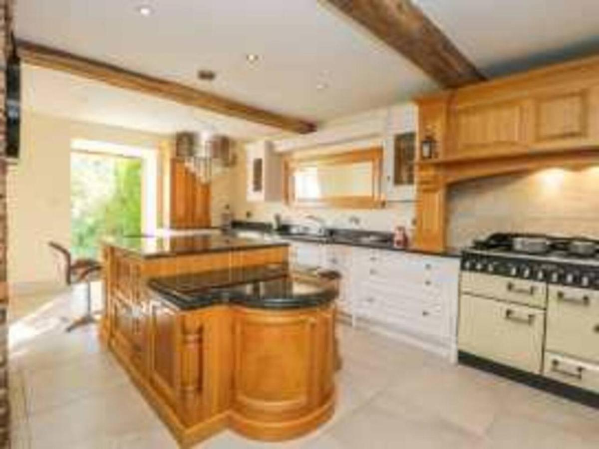 Вилла Meagill Farmhouse Hot Tub Bbq Hut Отли Экстерьер фото